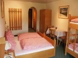 familienurlaub-in-österreich - Zimmer Maiglöckchen - Berghof Sturmgut - Bergidylle pur & neben Skipiste Hinterstoder