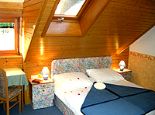 Schlafraum + Bad, renoviert - STAUDACHER HOF Millstatt