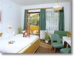 www.hintenberger.at  Doppel- oder Einzelzimmer Kat 1- Nichtraucher mit Balkon - GASTHOF - RESTAURANT - HINTENBERGER Senftenberg