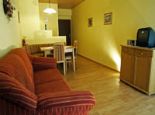 Wohnzimmer mit Kochniesche - FAMILIEN-GASTHOF BLASL  Losenstein