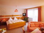 Pension Hotel Sonnalp Dreibettzimmer Bild