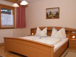 Schlafzimmer in der Ferienwohnung E - Appartement Laerchenwiese Maurach am Achensee