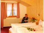 Hotel Garni Alpina Doppelzimmer m. Balkon Bild