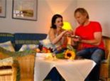 Wohnzimmer im Appartement - MONDI-HOLIDAY HOTEL Grundlsee Grundlsee