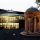 Behringer Brunnen mit Kurzentrum im Hintergrund 
