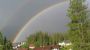 Kirchplatzl mit Regenbogen