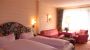 Zimmer im Sommer, Zimmer Komfort-Wohnschlafzimmer mit Terrasse - Alpenhof Messmer Schruns/Tschagguns