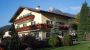 Pension mit Garten, im Hintergrund Schober - Pension Salzburger Hof Fuschl am See