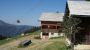 Aussenansicht im Sommer, Panoramahütten Sonderdach