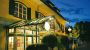 Für Taucher ist das Hotel besonders geeignet, da es zum einen direkt am Attersee liegt, zum anderen als Seminarhotel auch Schulungsräume bietet.