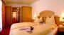 Schlafzimmer im Appartement "Rosenrot"