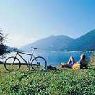 Genussbiker am See