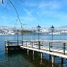 Schiffsanlegestelle im Winter